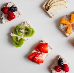 FRUIT CUTS ON BREAD