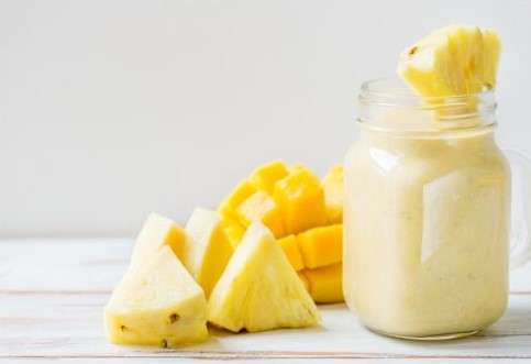 pineapple mango smoothie