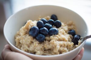 Oats Porridge with blueberries on top